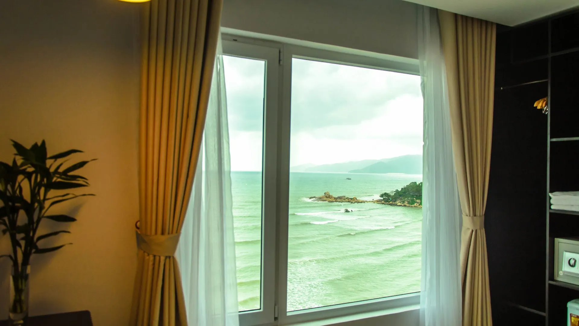 Bellevue Hotel Nha Trang 3*,