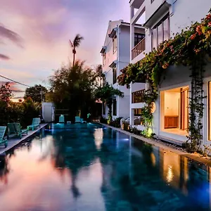 https://christinas-hoi-an-tra-que-riverside-villas.hotelsofhoian.com